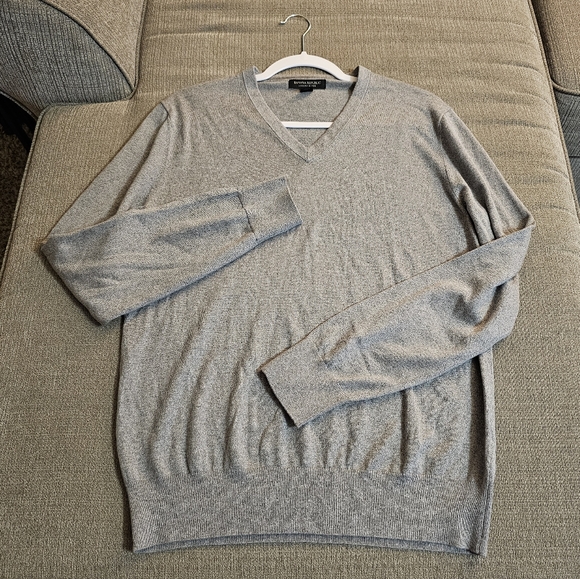 Banana Republic Other - Banana Republic Silk Cashmere Blend Neutral Light Gray V-Neck Sweater Medium